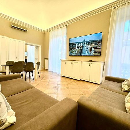Lux Apartment Cavour โรม ภายนอก รูปภาพ