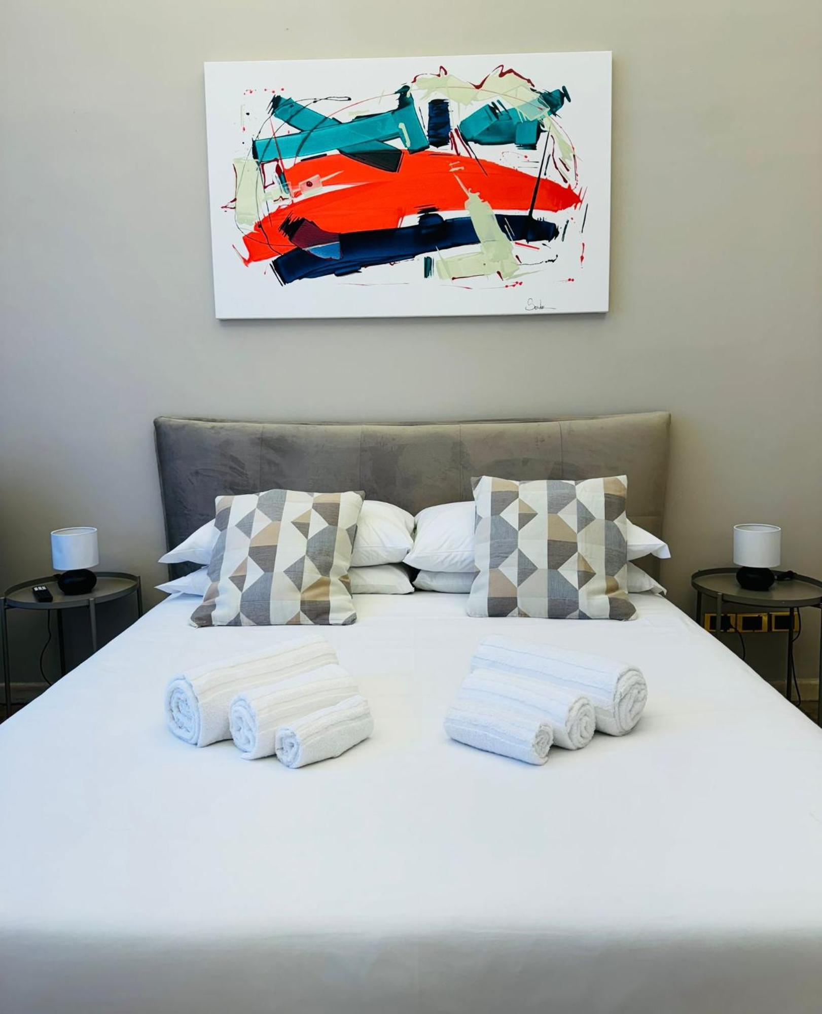 Lux Apartment Cavour โรม ภายนอก รูปภาพ