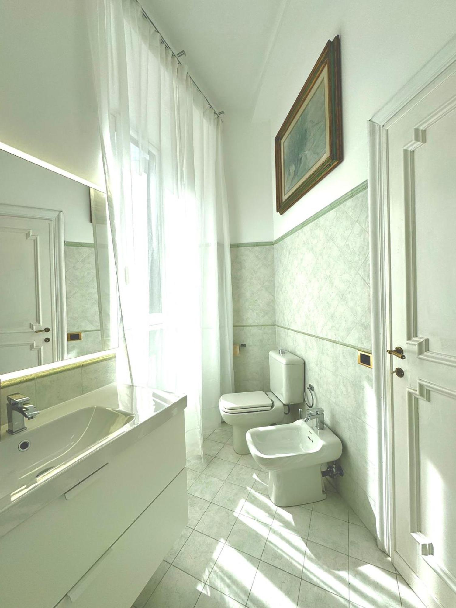 Lux Apartment Cavour โรม ภายนอก รูปภาพ